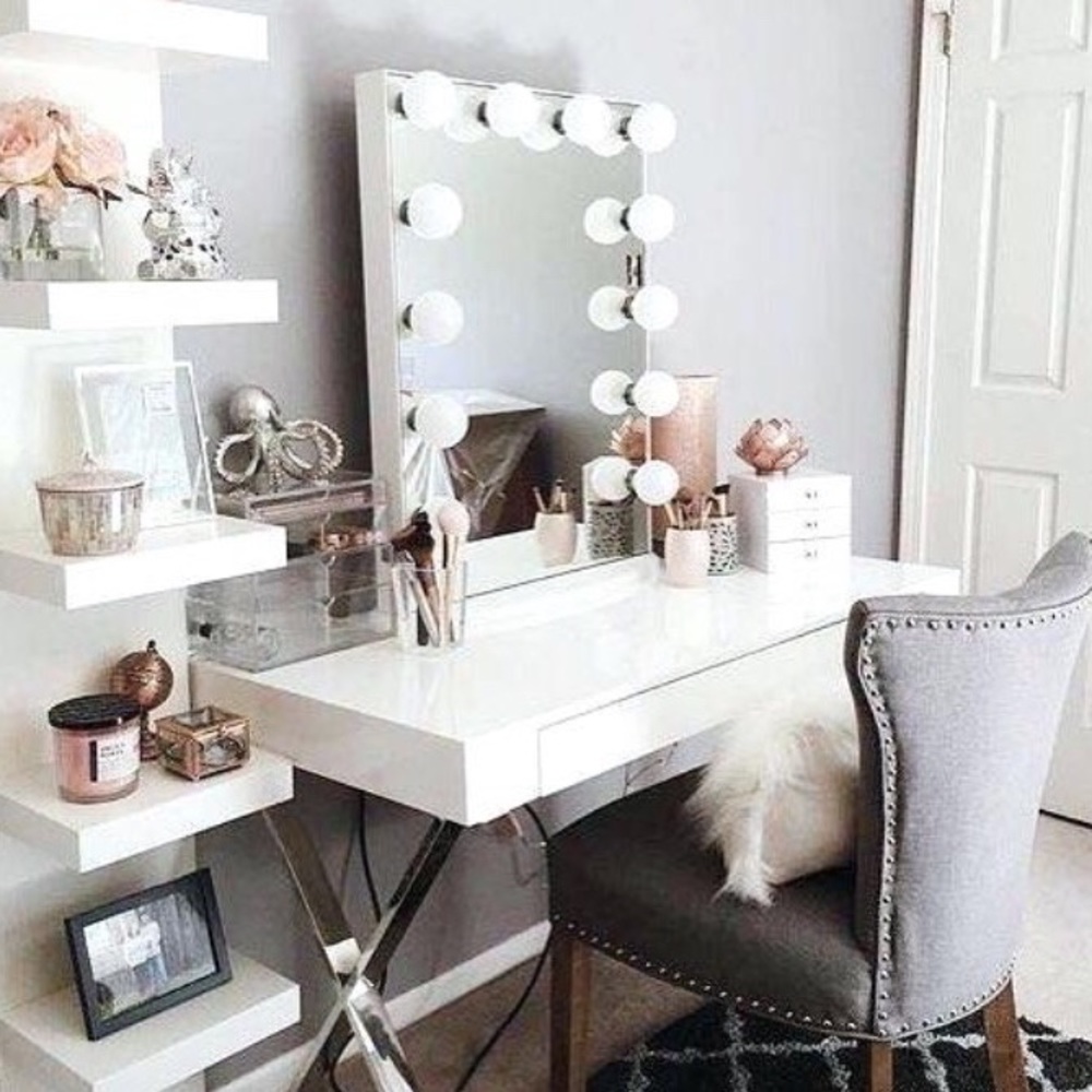 Meet your Posher, Reily